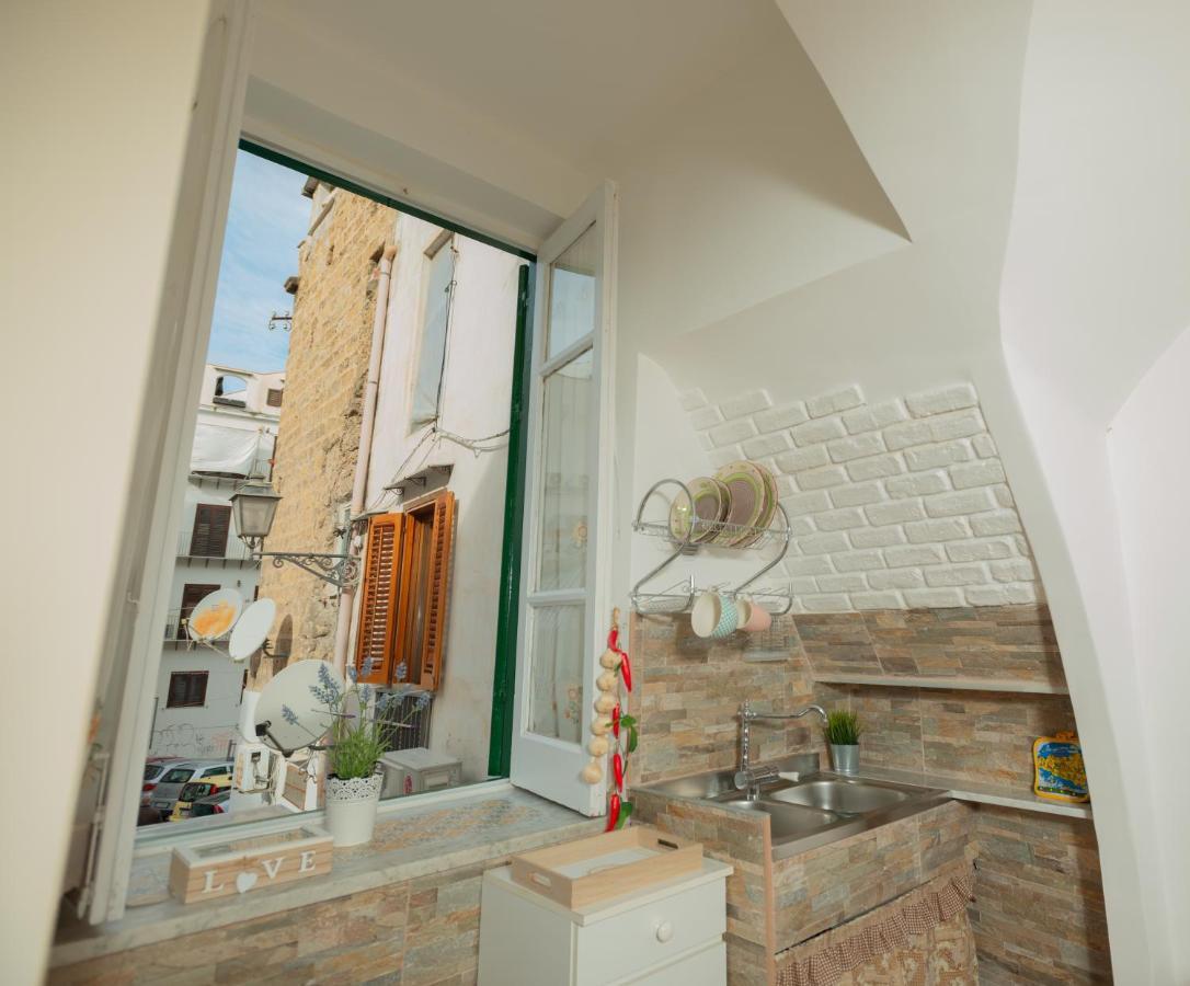La maison à la cathedral Palermo Esterno foto